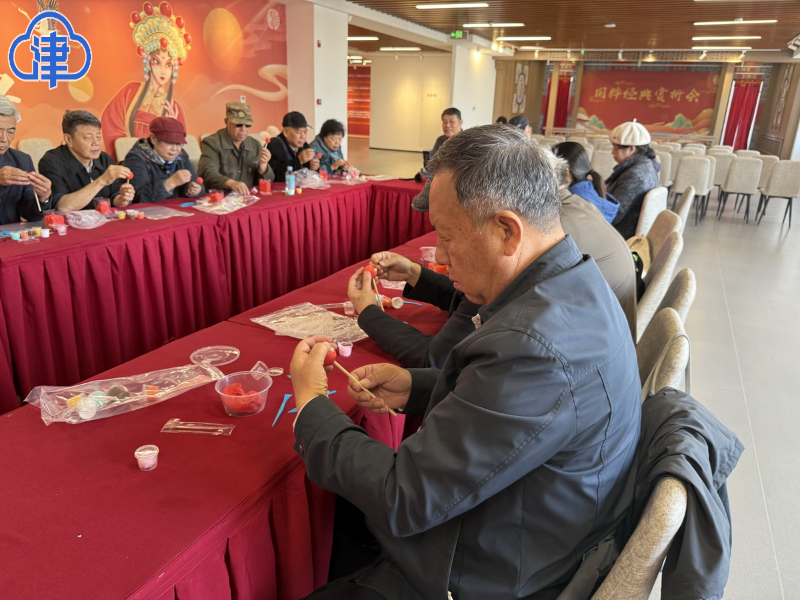 红色记忆+非遗技艺 “塑”说红色故事