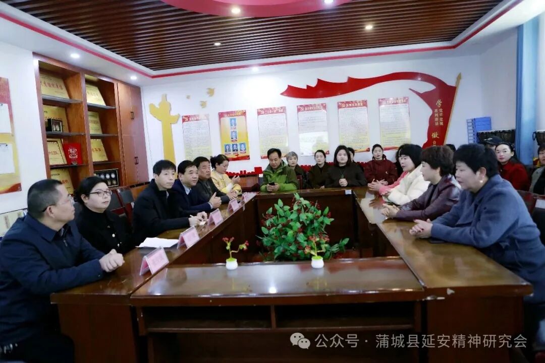 巾帼芳华暖初春 爱心筑梦向阳生 ——蒲城县女企业家与延安精神研究会“三八”节前夕慰问特教学校