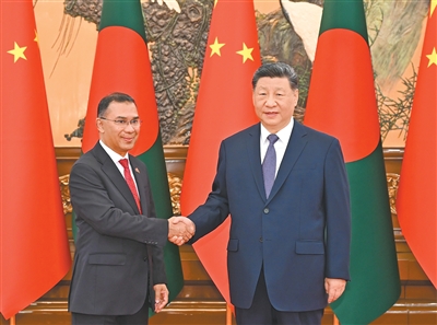 习近平会见孟加拉国总理塔里克