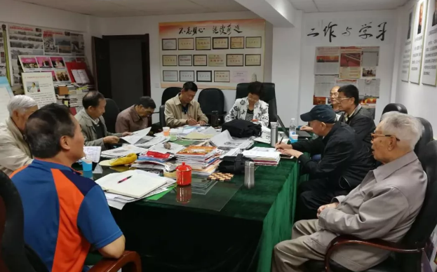 云南省延安精神研究会举办专题法治讲座会