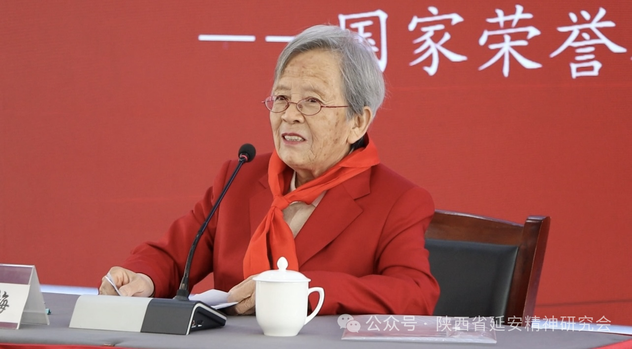 陕西省延安精神研究会与西安高新第二学校共同主办延安精神进校园主题活动——“国家荣誉称号获得者路生梅专题报告会
