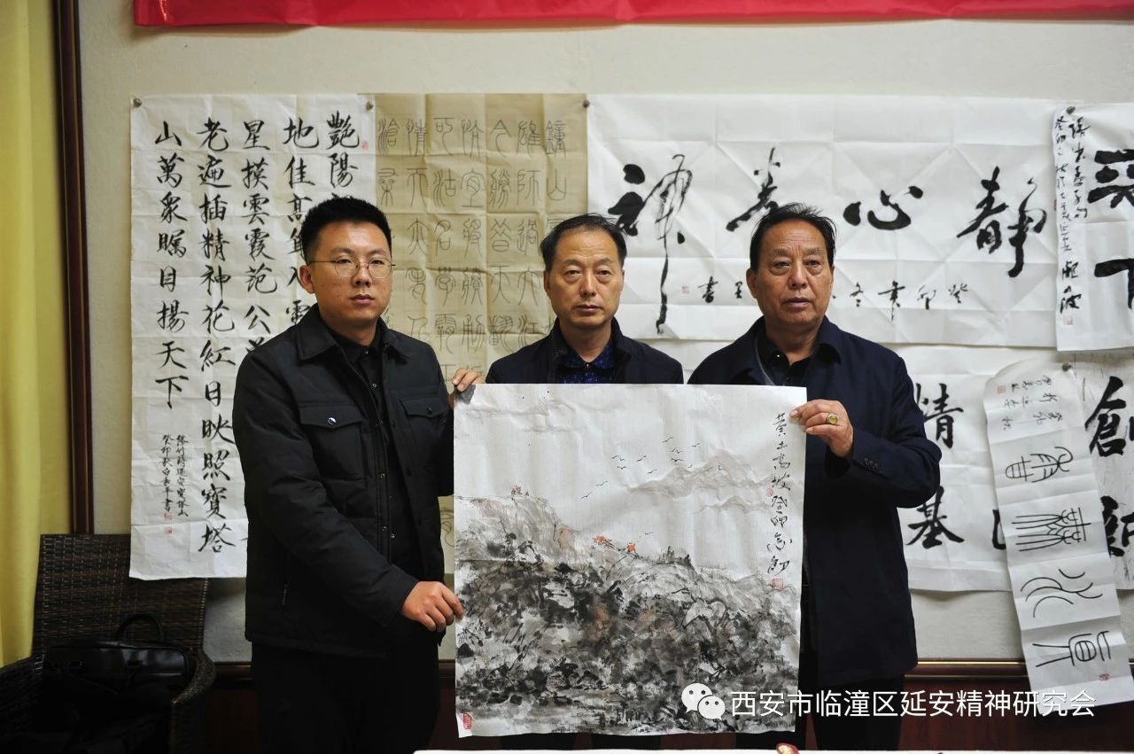 西安市临潼区延安精神研究会组织我区文艺工作者赴延安开展“弘扬延安精神 传承红色基因”采风活动