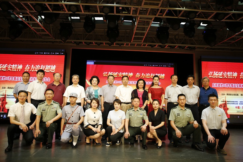 延安精神宣讲报告会走进省公务员局